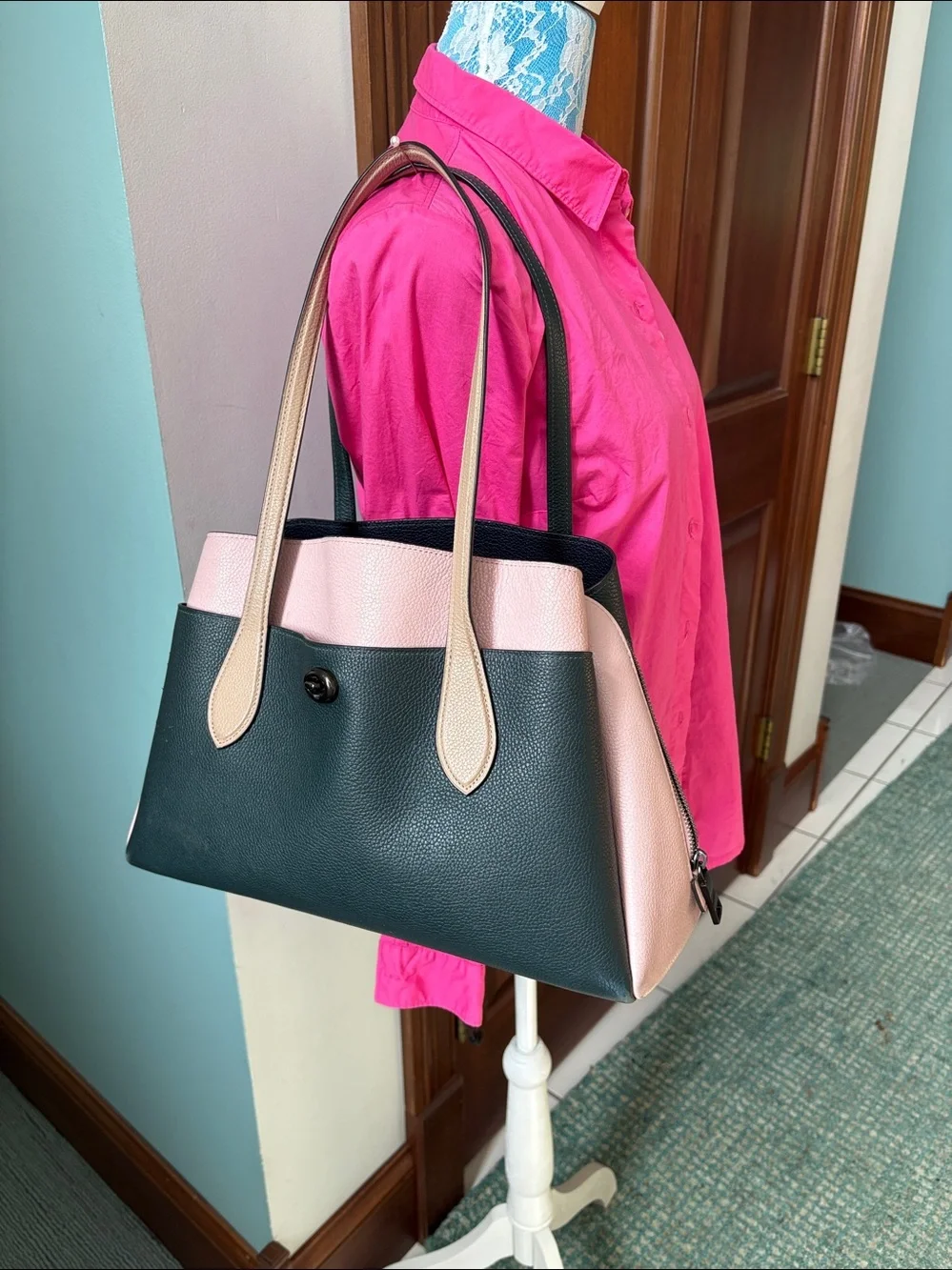Coach Lora colorblock shoulder bag charcoal pink beige 4 compartment/turn lock